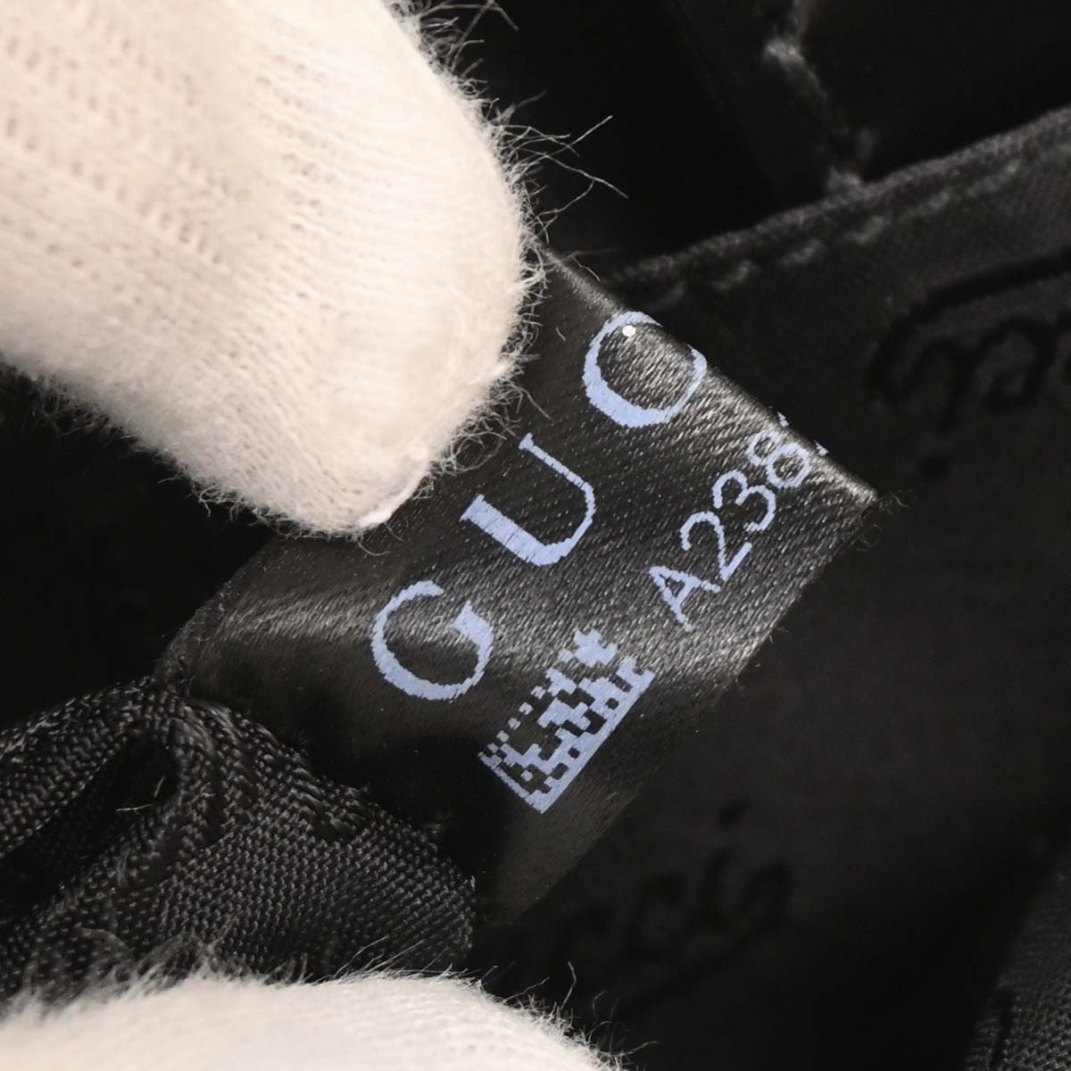 Gucci Vintage Leather Black Leather Handbag (Pre-Owned)