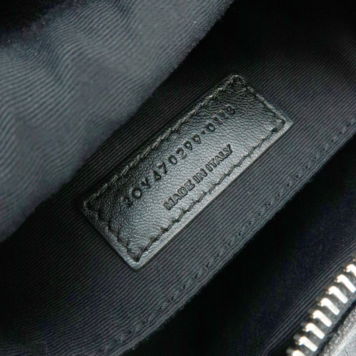 Saint Laurent Lou Camera Leather Black Leather Handbag (Pre-Owned)