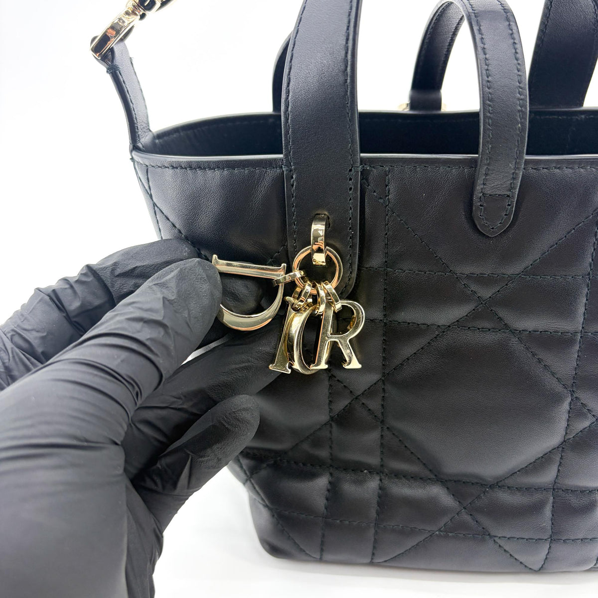 Christian Dior Toujours Vertical Macrocannage Quilt Calfskin Black Leather Tote Bag Bag (Pre-Owned)