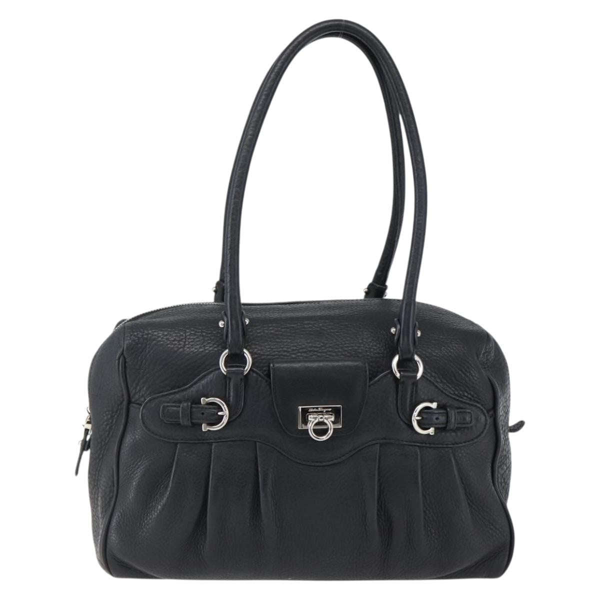 Salvatore Ferragamo Gancini Buckle Leather Black Leather Shoulder Bag Bag (Pre-Owned)
