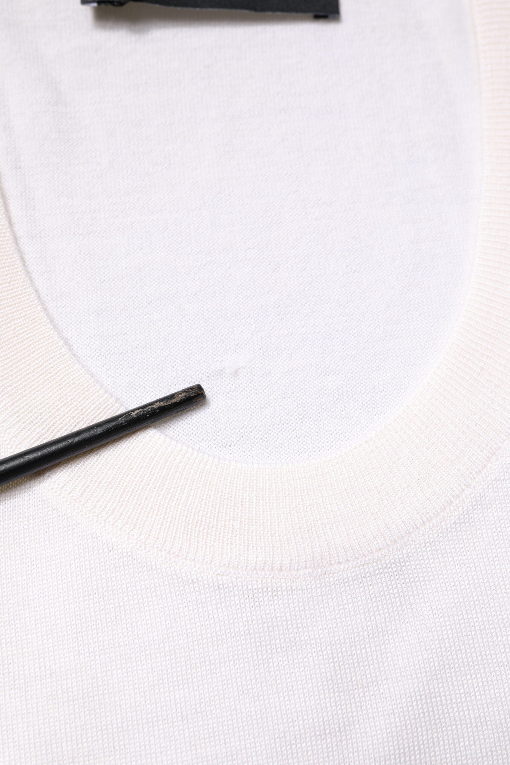 Dolce & Gabbana White Sleeveless Cashmere Round Neck Tank Women's Top (Pre-Owned)