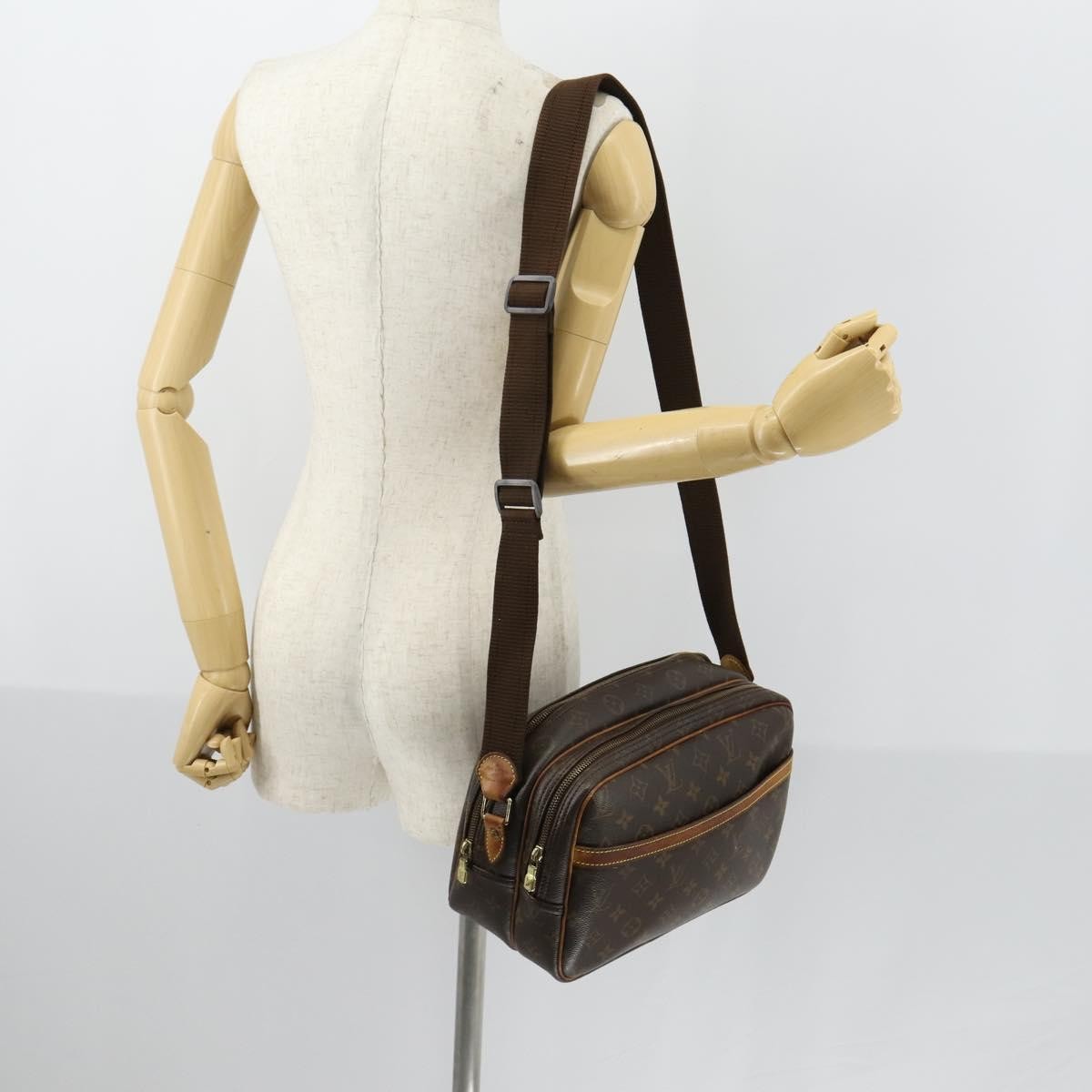Louis Vuitton Reporter Monogram Canvas Brown Canvas Shoulder Bag Bag (Pre-Owned)