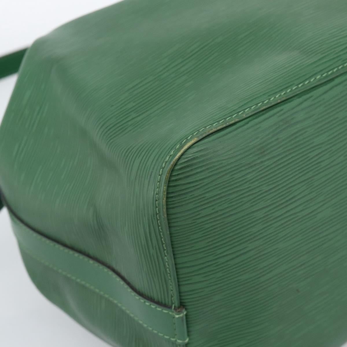 Louis Vuitton Petit Noe Epi Leather Green Leather Shoulder Bag Bag (Pre-Owned)