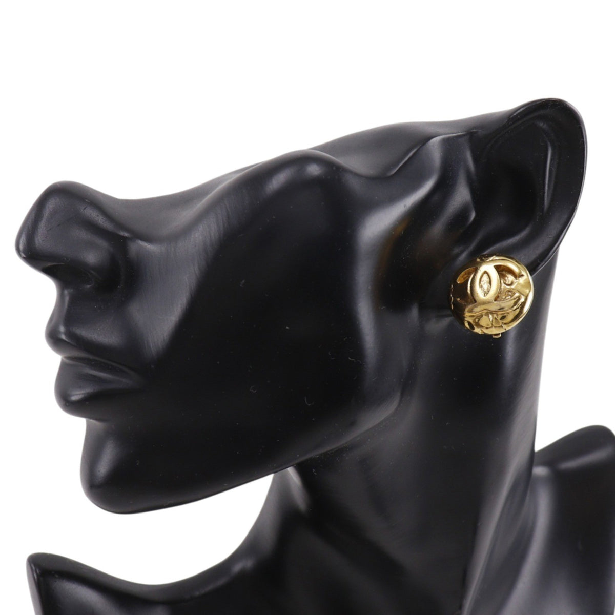 Chanel Vintage Cc Clip-On Metal Gold Gold_Plated Earrings Jewelry (Pre-Owned)