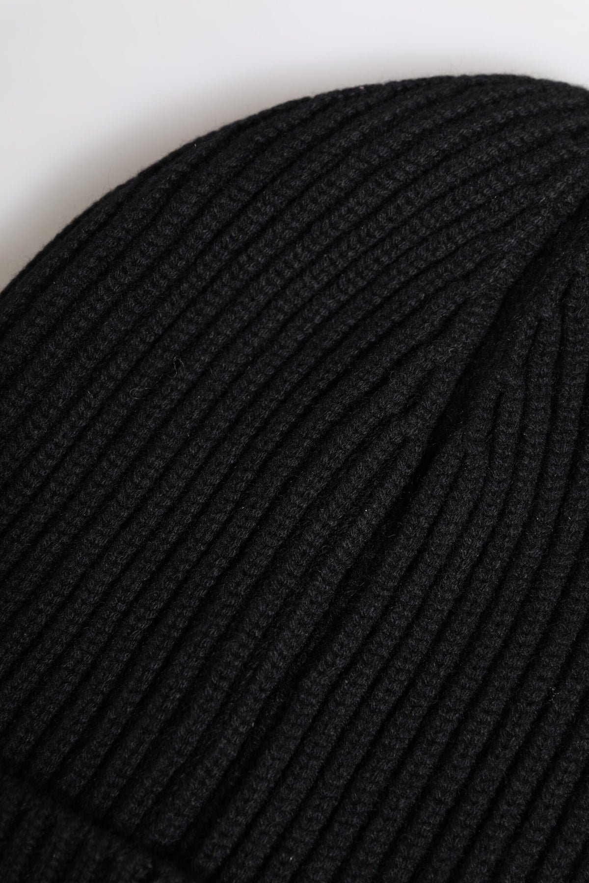 Dolce & Gabbana Black Cashmere Knitted Winter Beanie Men's Hat