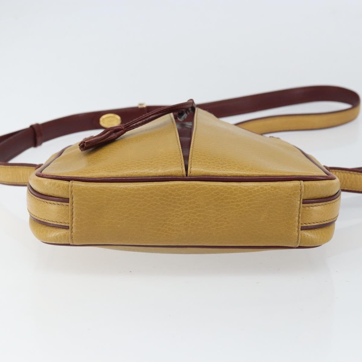 Cartier Tasseled Must De Cartier Leather Yellow Leather Shoulder Bag Bag (Pre-Owned)