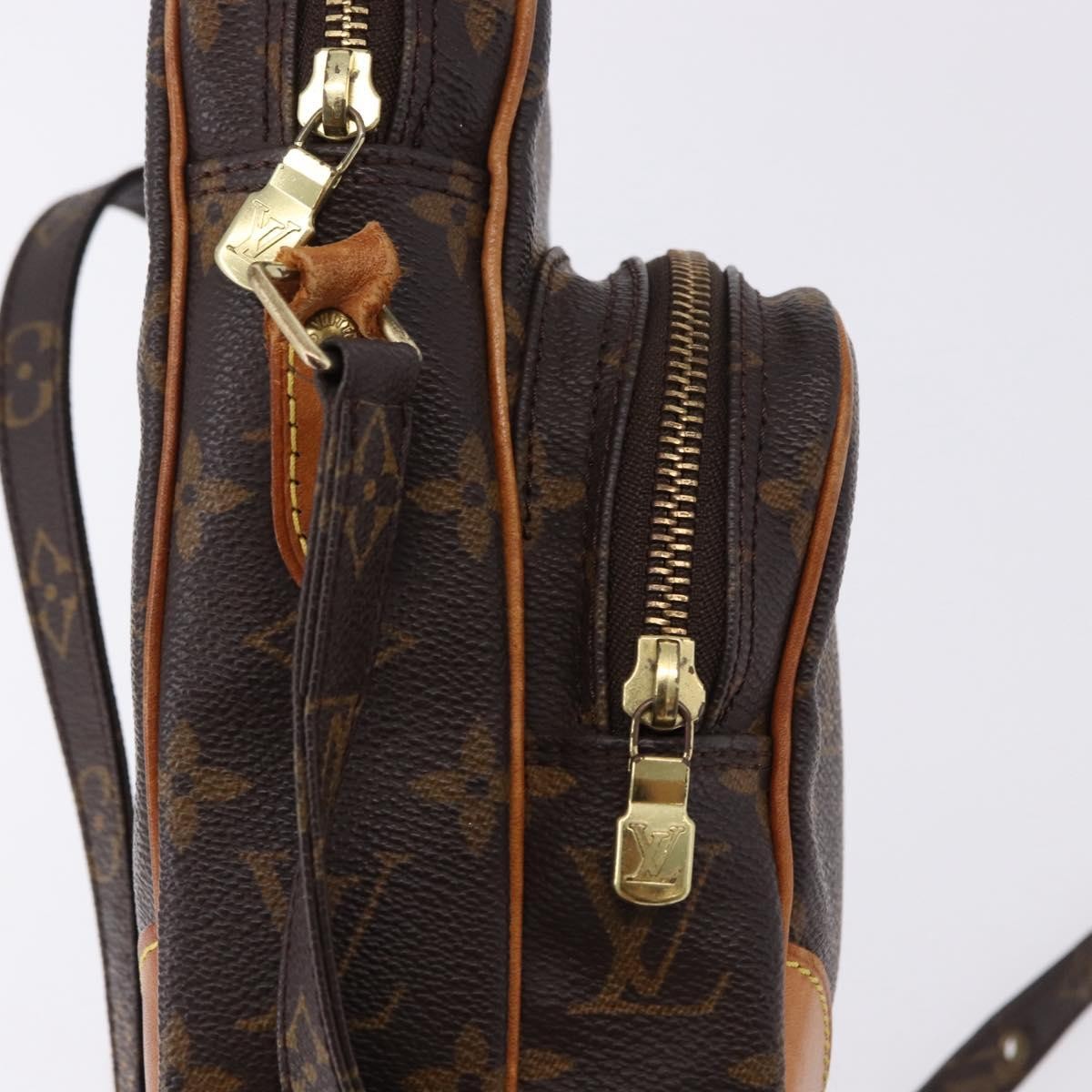 Louis Vuitton Amazone Monogram Canvas Brown Canvas Shoulder Bag Bag (Pre-Owned)