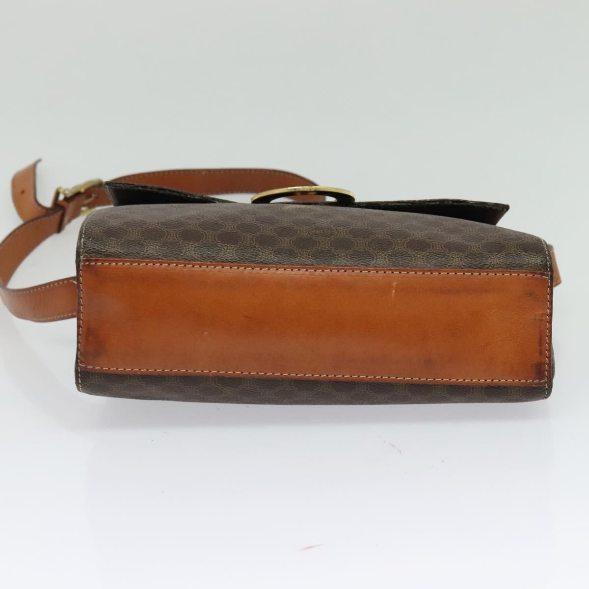 Celine Vintage Macadam Circle Logo Canvas And Leather Brown Canvas Shoulder Bag Bag (Pre-Owned)