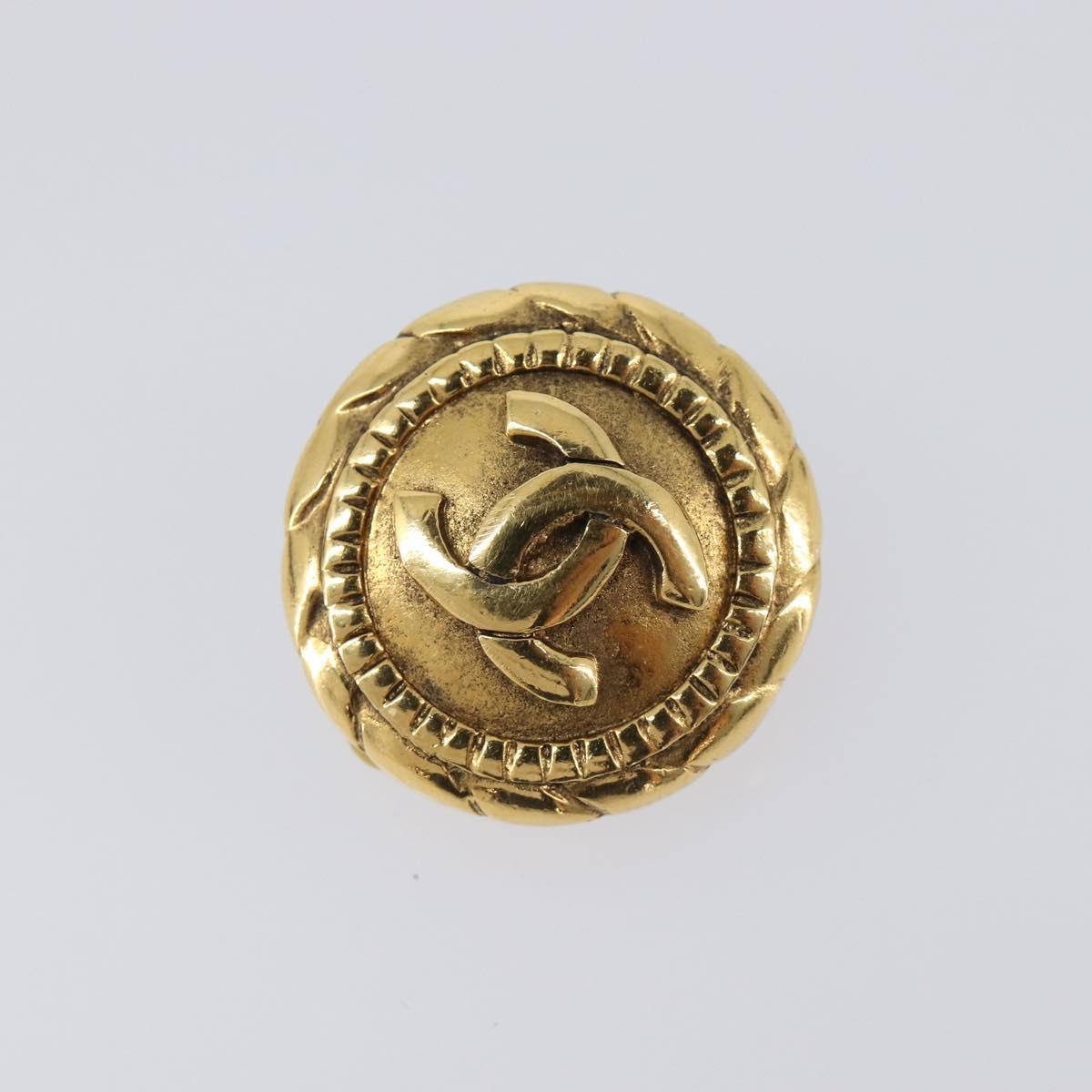 Chanel Vintage Cc Round Clip-On Metal Gold Metal Earrings Jewelry (Pre-Owned)