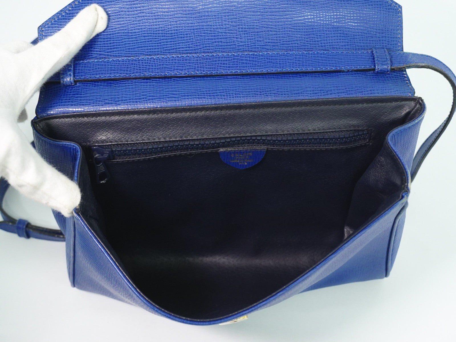 Celine Circle Logo Leather Blue Leather Shoulder Bag Bag (Pre-Owned)