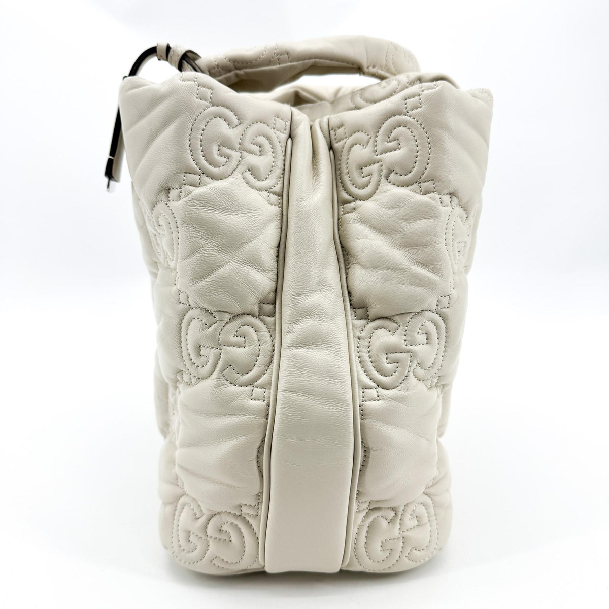 Gucci Gg Marmont Matelassé Leather White Leather Shoulder Bag Bag (Pre-Owned)