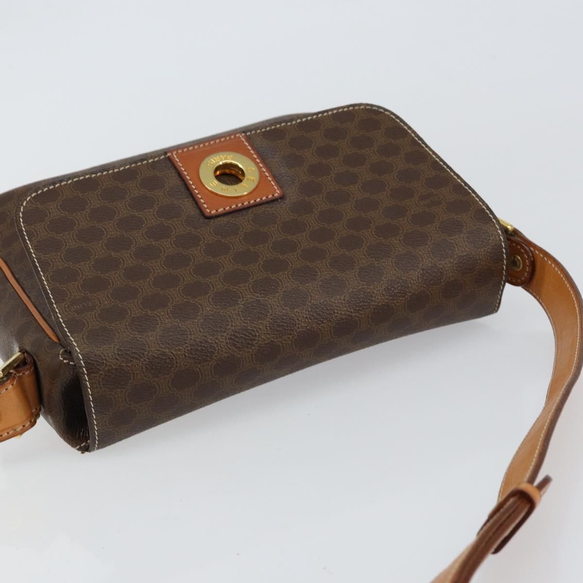 Celine Vintage Macadam Circle Logo Canvas And Leather Brown Canvas Shoulder Bag Bag (Pre-Owned)