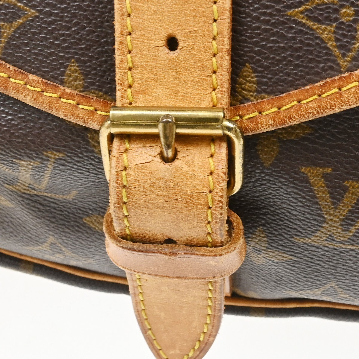 Louis Vuitton Saumur Monogram Canvas Brown Canvas Shoulder Bag Bag (Pre-Owned)