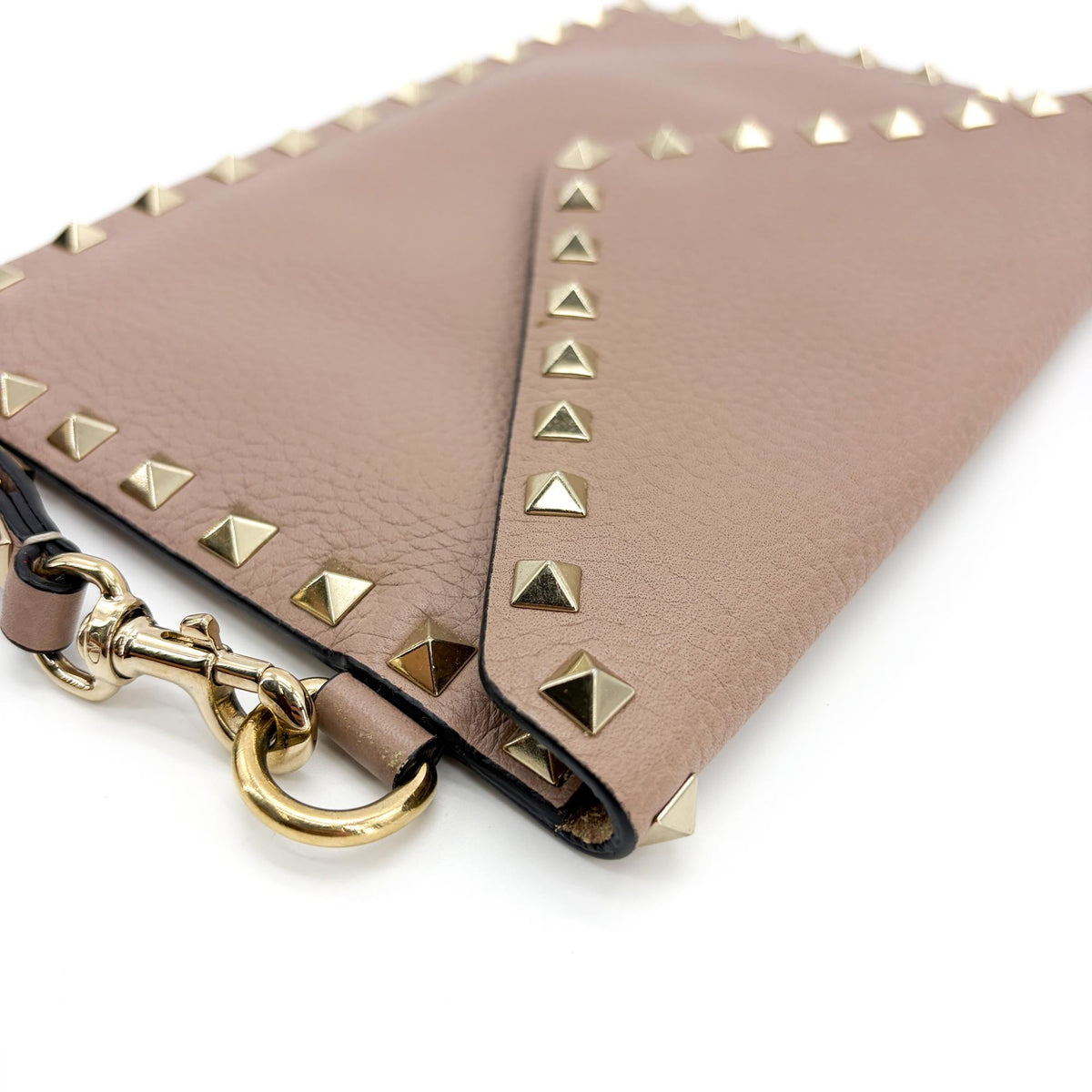 Valentino Garavani Rockstud Envelope Wristlet Clutch Leather Beige Leather Clutche & Pouche Bag (Pre-Owned)