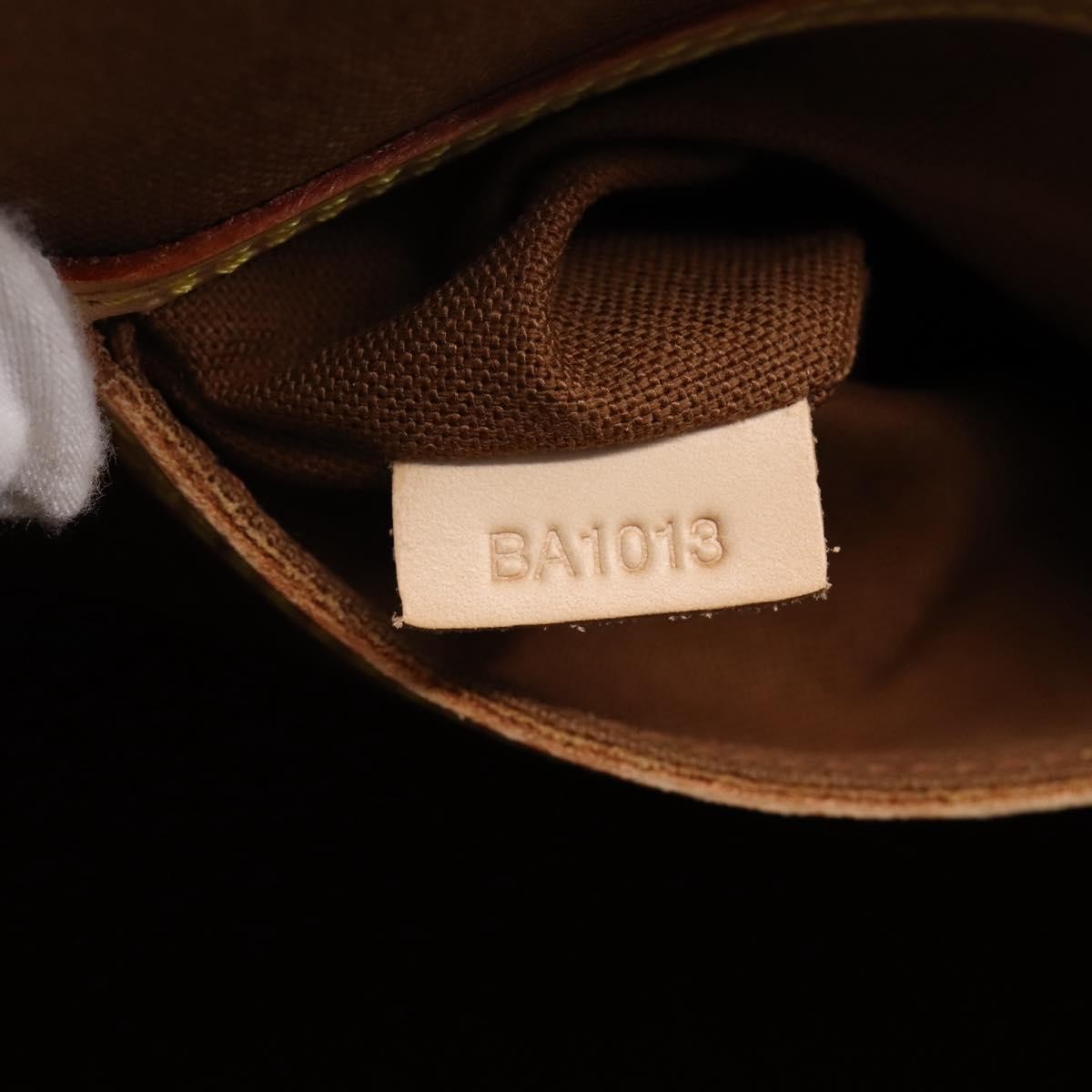 Louis Vuitton Alma Monogram Canvas Brown Canvas Handbag (Pre-Owned)