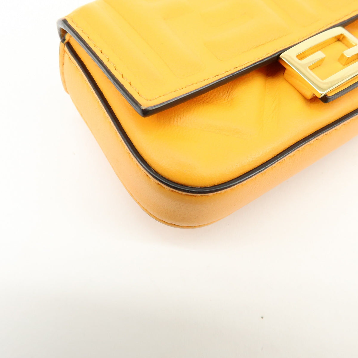 Fendi Chain Baguette Charm Zucca Embossed Leather Orange Leather Handbag (Pre-Owned)