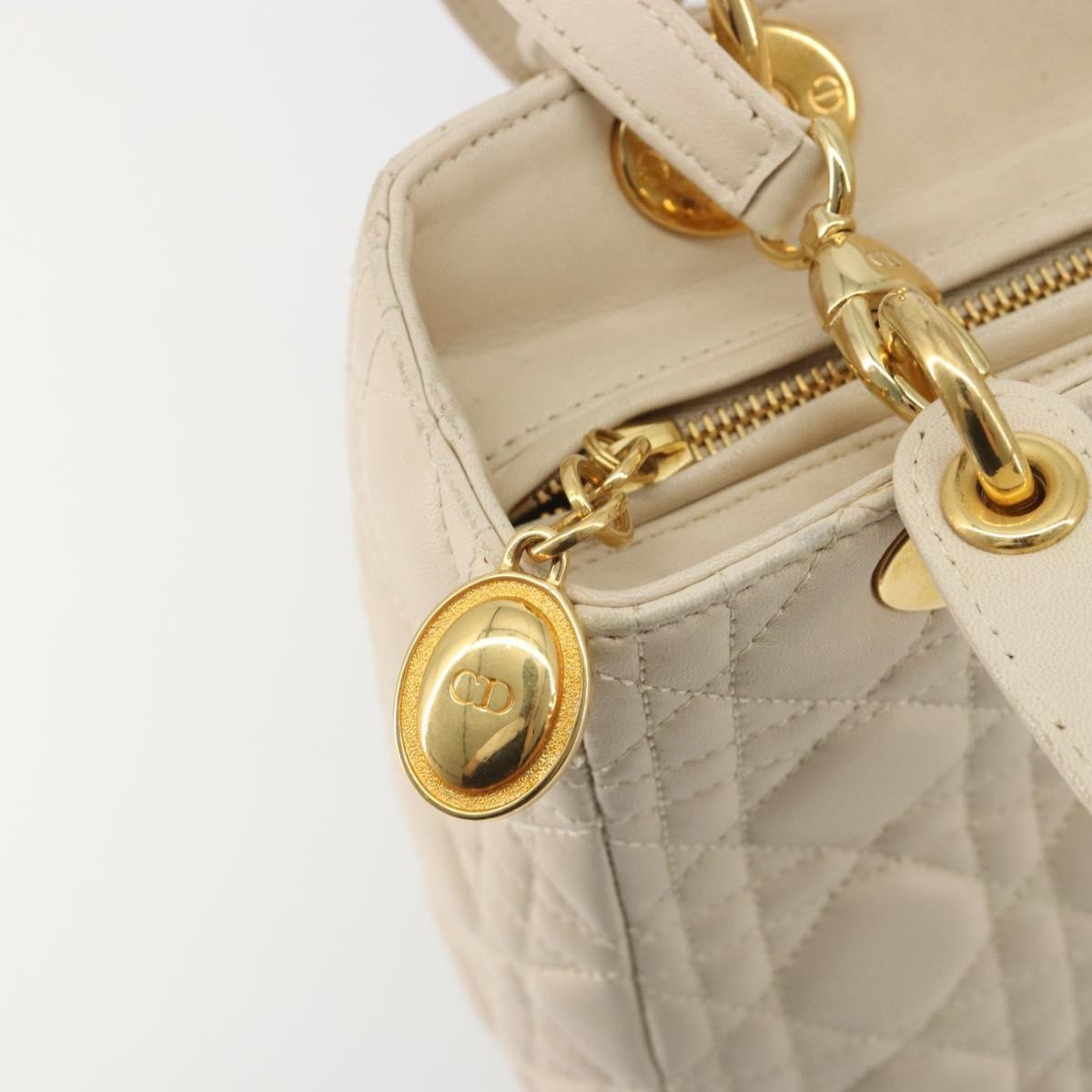 Christian Dior Lady Dior Cannage Quilt Lambskin White Leather Handbag (Pre-Owned)