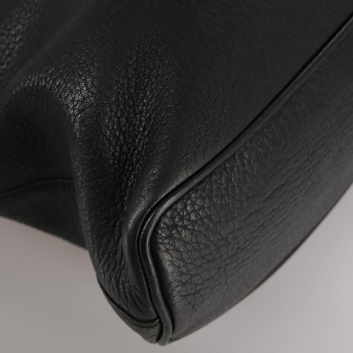 Burberry Handbag Leather Black Leather Handbag (Pre-Owned)