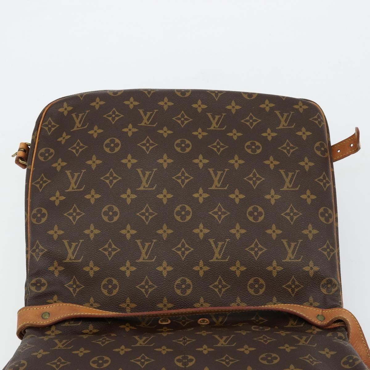 Louis Vuitton Saumur Monogram Canvas Brown Canvas Shoulder Bag Bag (Pre-Owned)