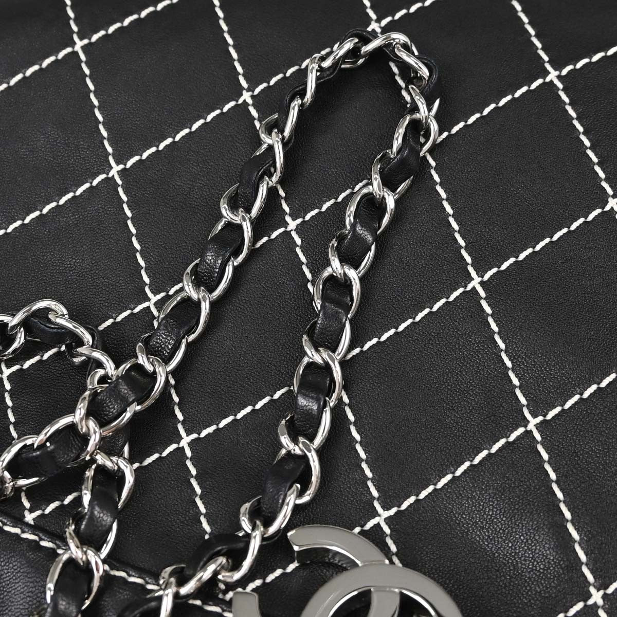 Chanel Surpique Chain Quilted Leather Black Calfskin Tote Bag Bag (Pre-Owned)