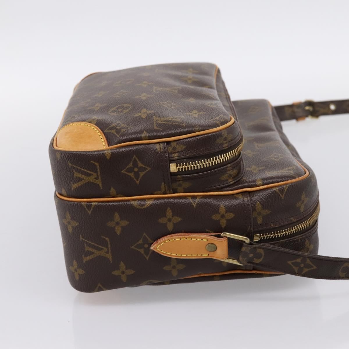 Louis Vuitton Nil Shoulder Bag Monogram Canvas Brown Canvas Shoulder Bag Bag (Pre-Owned)