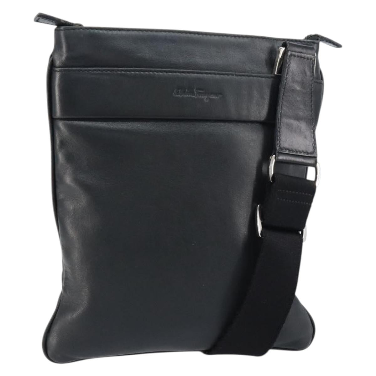 Salvatore Ferragamo Vintage Leather Black Leather Shoulder Bag Bag (Pre-Owned)