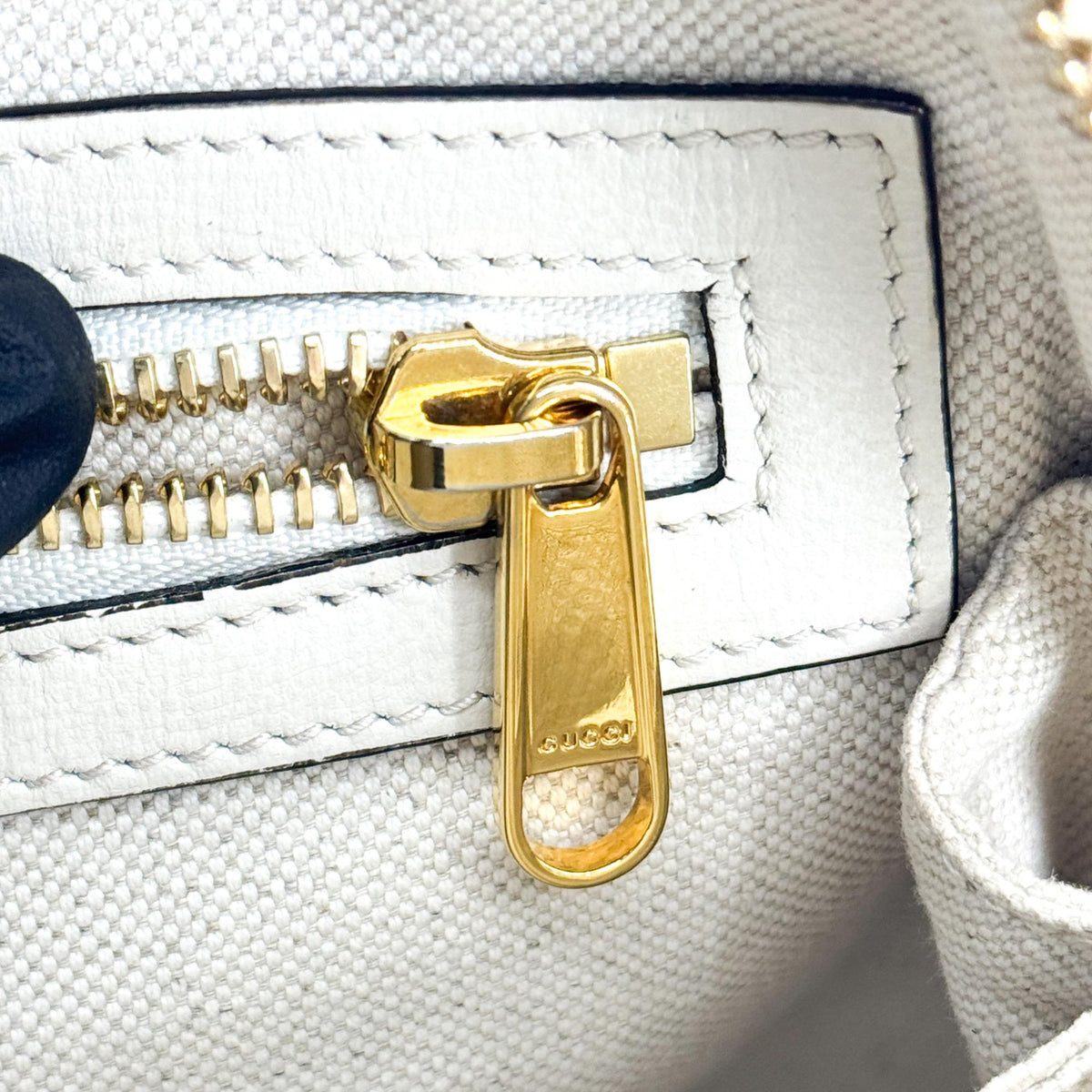 Gucci Horsebit 1955 Top Handle Gg Canvas With Leather White Canvas Handbag (Pre-Owned)