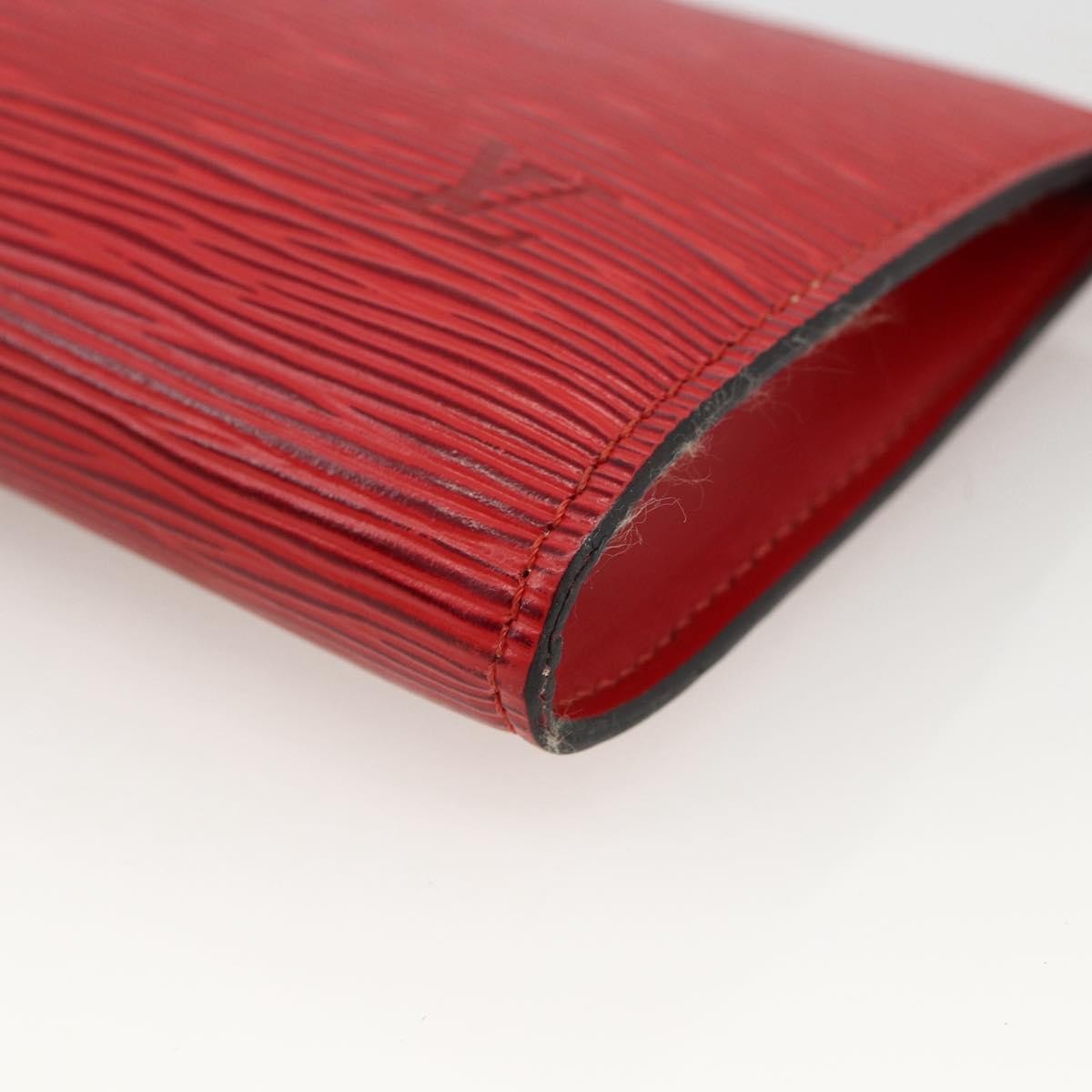 Louis Vuitton Pochette Accessoires Epi Leather Red Leather Clutche & Pouche Bag (Pre-Owned)