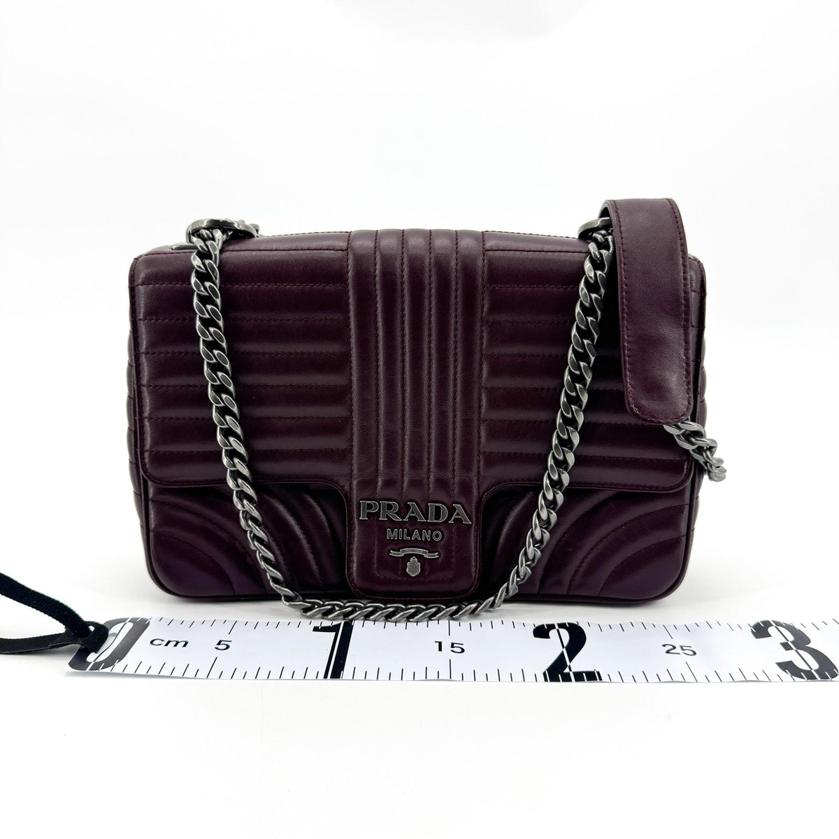 Prada Chain Flap Diagramme Quilted Leather Burgundy Leather Shoulder Bag Bag (Pre-Owned)