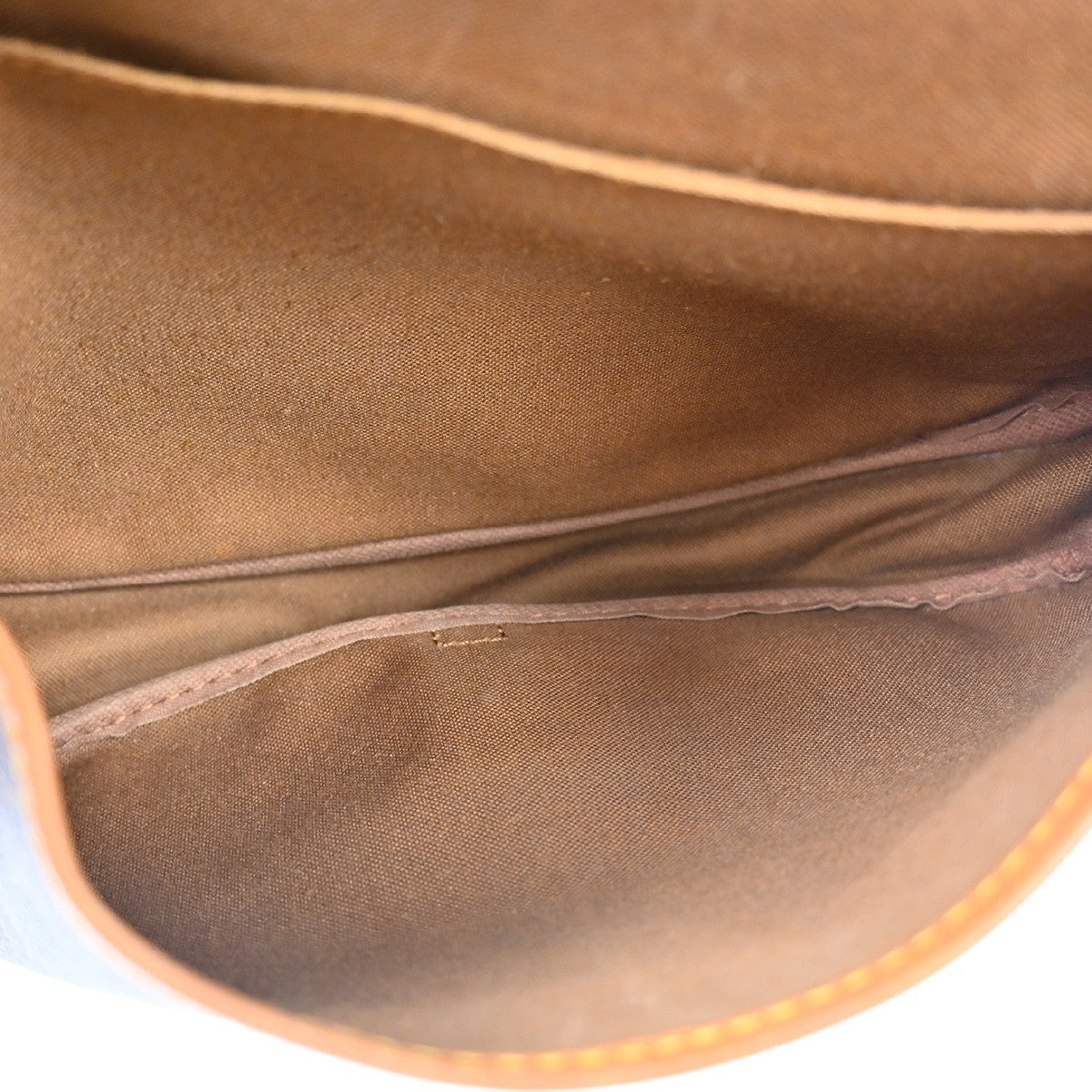 Louis Vuitton Saumur Monogram Brown Canvas Shoulder Bag Bag (Pre-Owned)