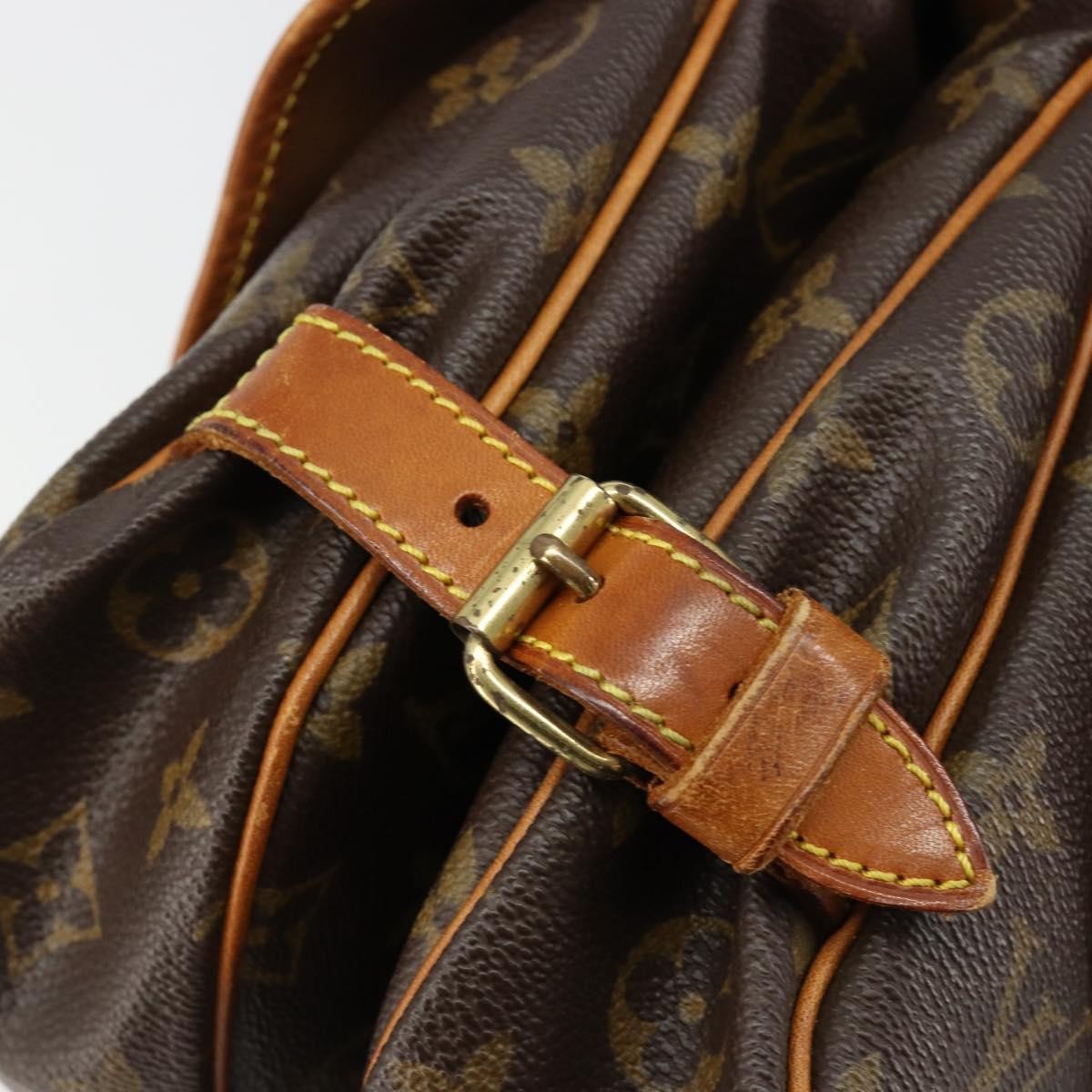 Louis Vuitton Saumur Monogram Canvas Brown Canvas Shoulder Bag Bag (Pre-Owned)