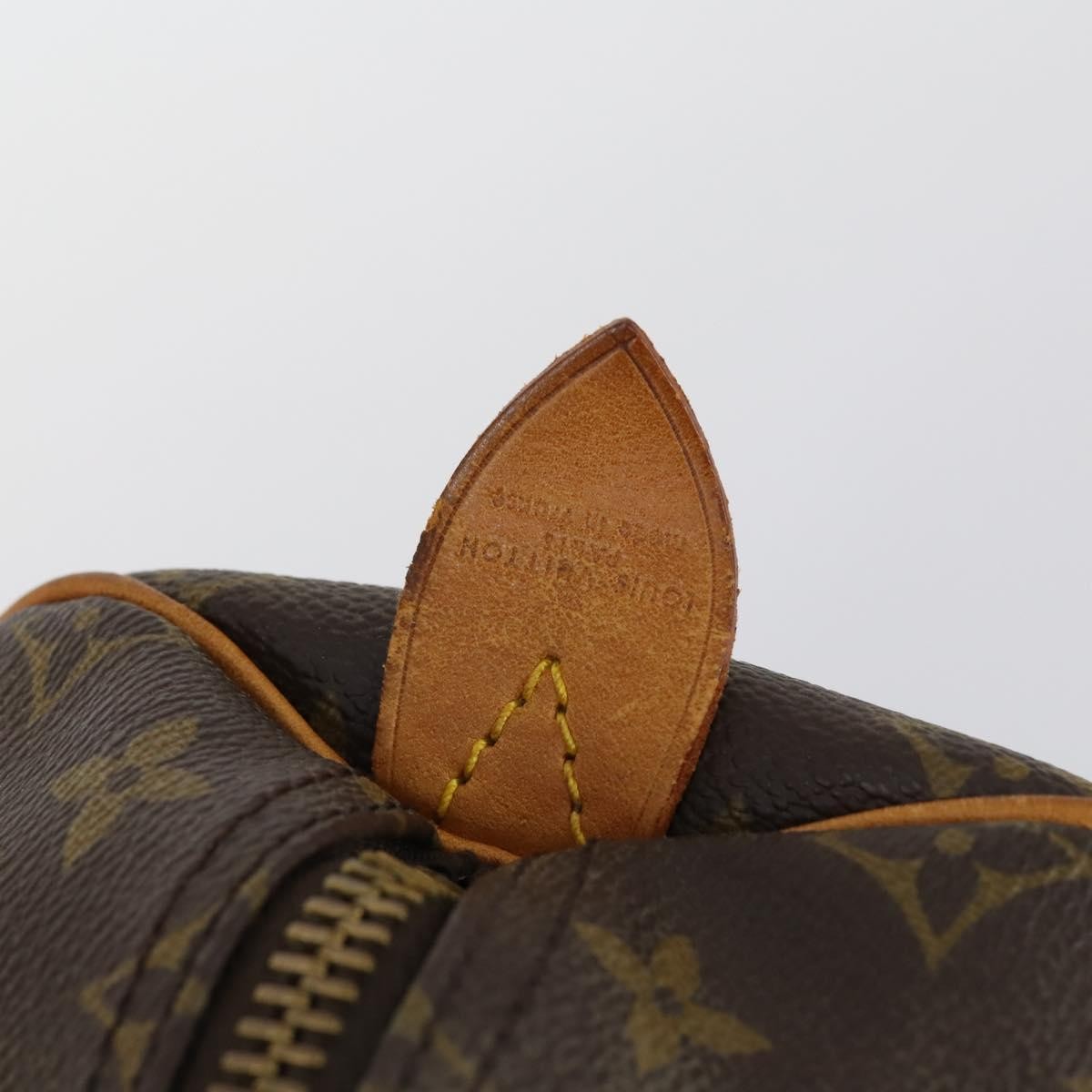 Louis Vuitton Keepall Monogram Canvas Brown Canvas Travel Bag Bag (Pre-Owned)