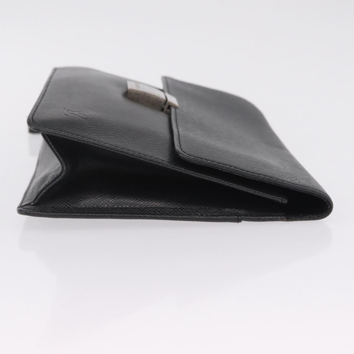 Louis Vuitton Selenga Pochette Taiga Leather Gray Leather Clutche & Pouche Bag (Pre-Owned)