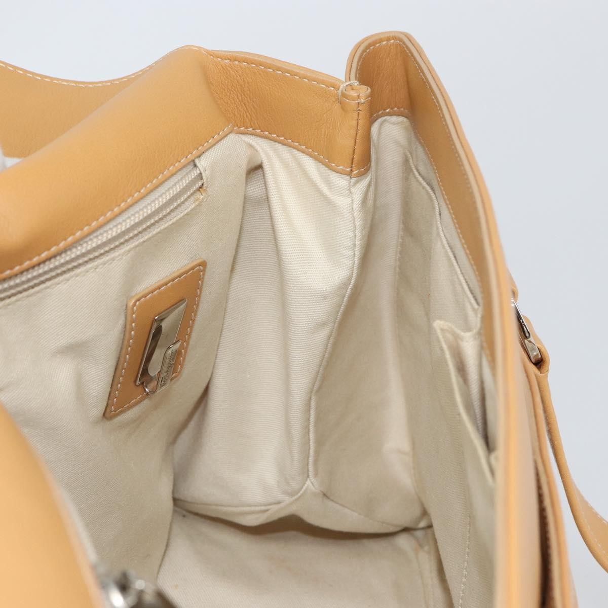 Salvatore Ferragamo Gancini Tote Leather Beige Leather Tote Bag Bag (Pre-Owned)