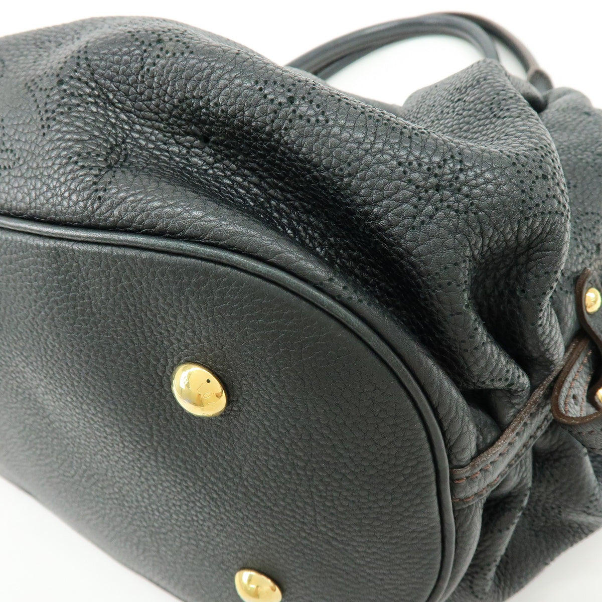 Louis Vuitton L Hobo Mahina Leather Black Leather Shoulder Bag Bag (Pre-Owned)