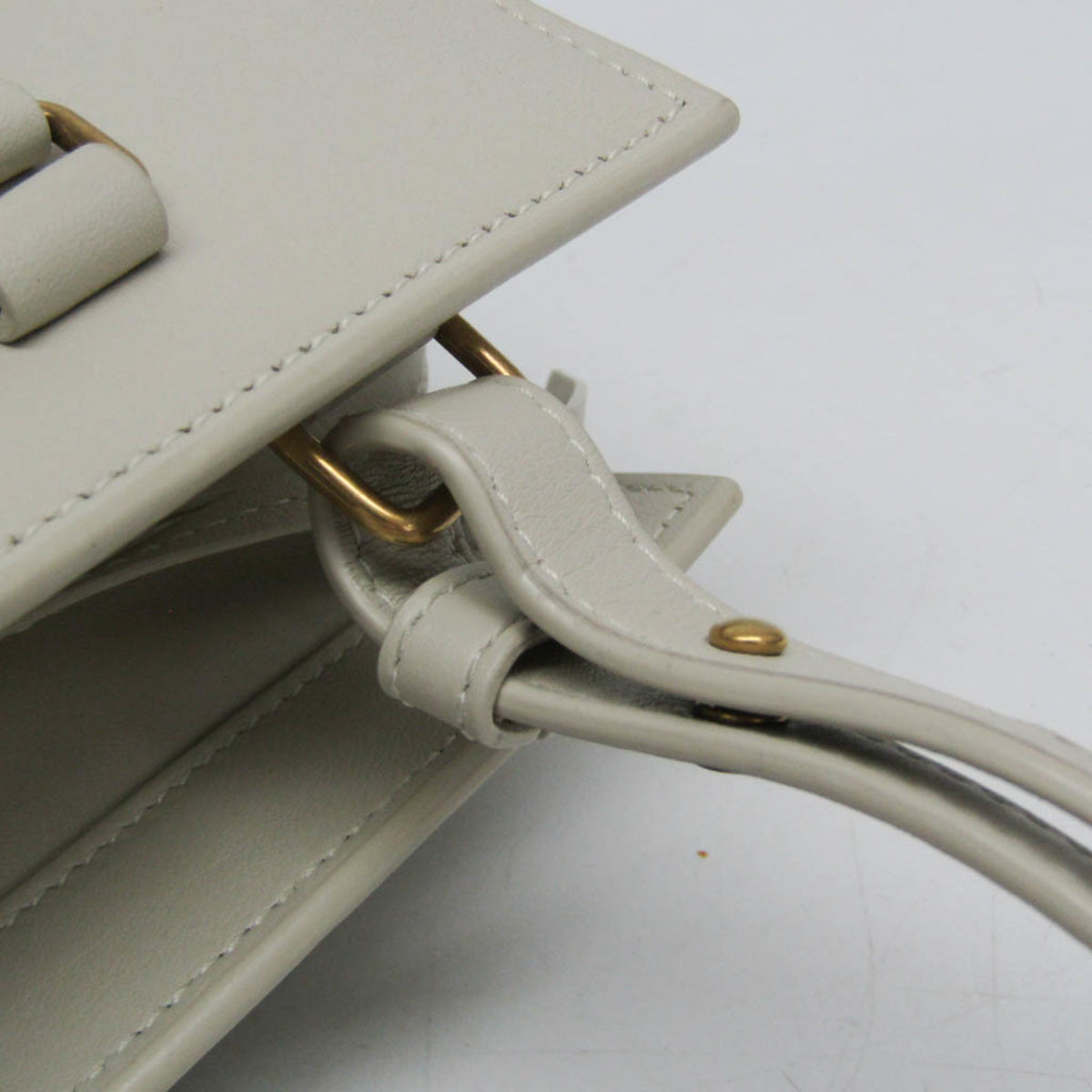 Saint Laurent East Side Smooth Leather White Leather Tote Bag Bag (Pre-Owned)