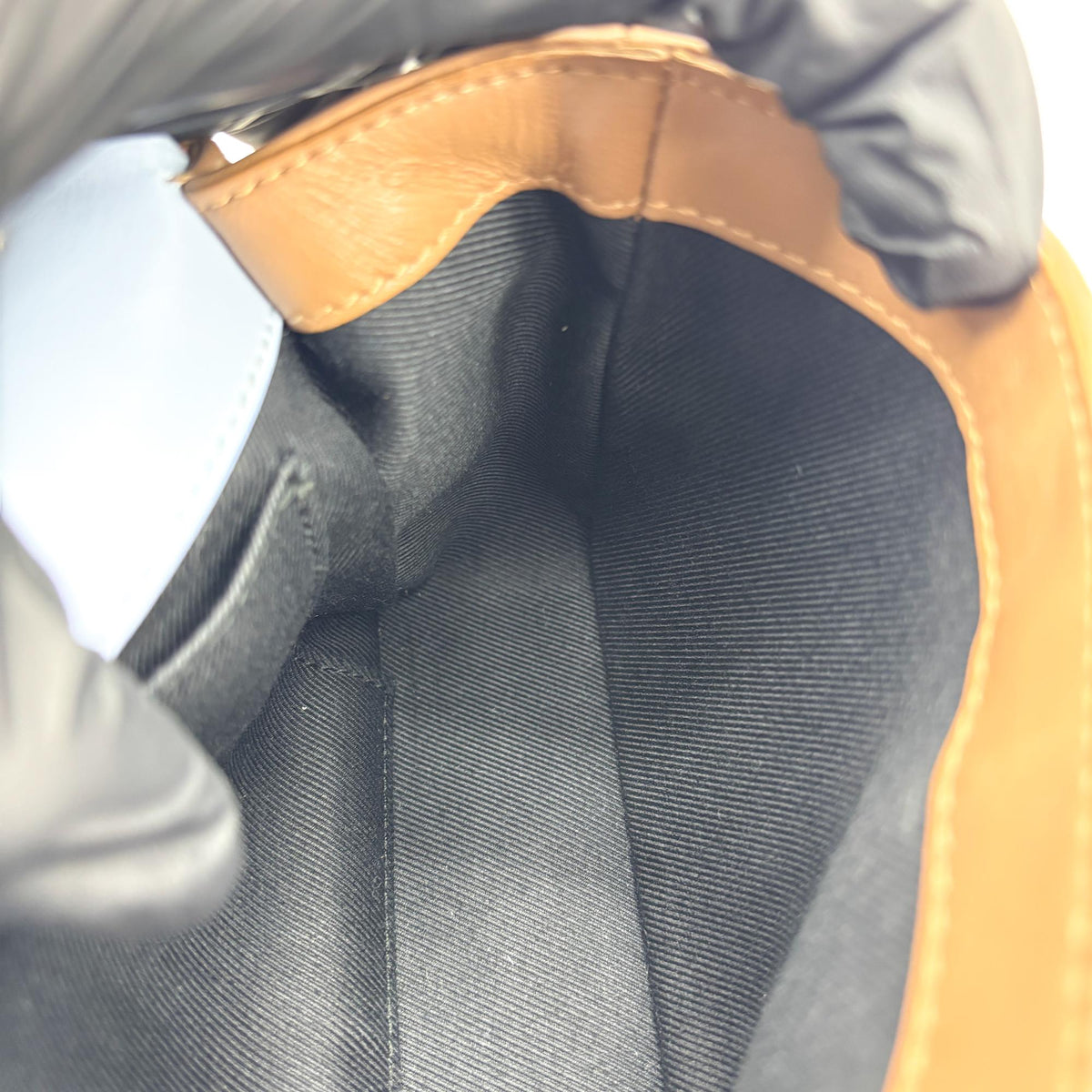 Burberry Lola Camera Quilted Leather Blue Leather Handbag (Pre-Owned)