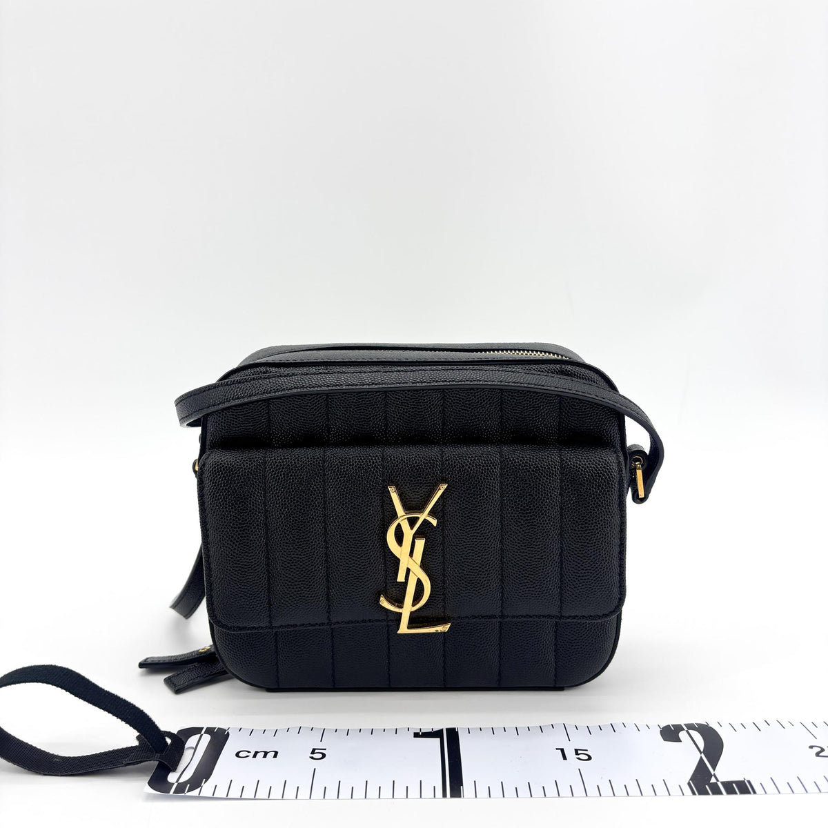Saint Laurent Vicky Camera Vertical Quilted Leather Black Leather Shoulder Bag Bag (Pre-Owned)