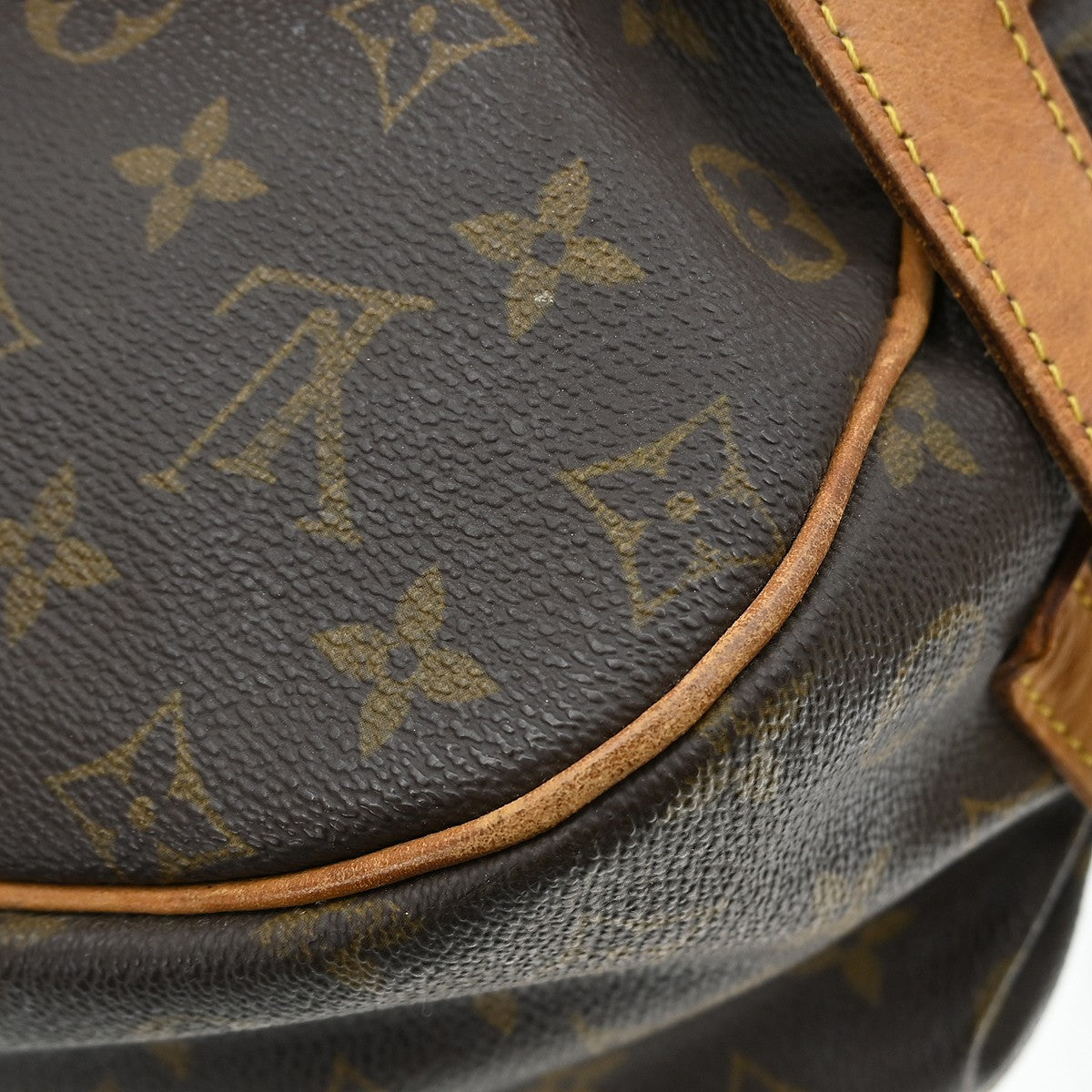 Louis Vuitton Saumur Monogram Canvas Brown Canvas Handbag (Pre-Owned)