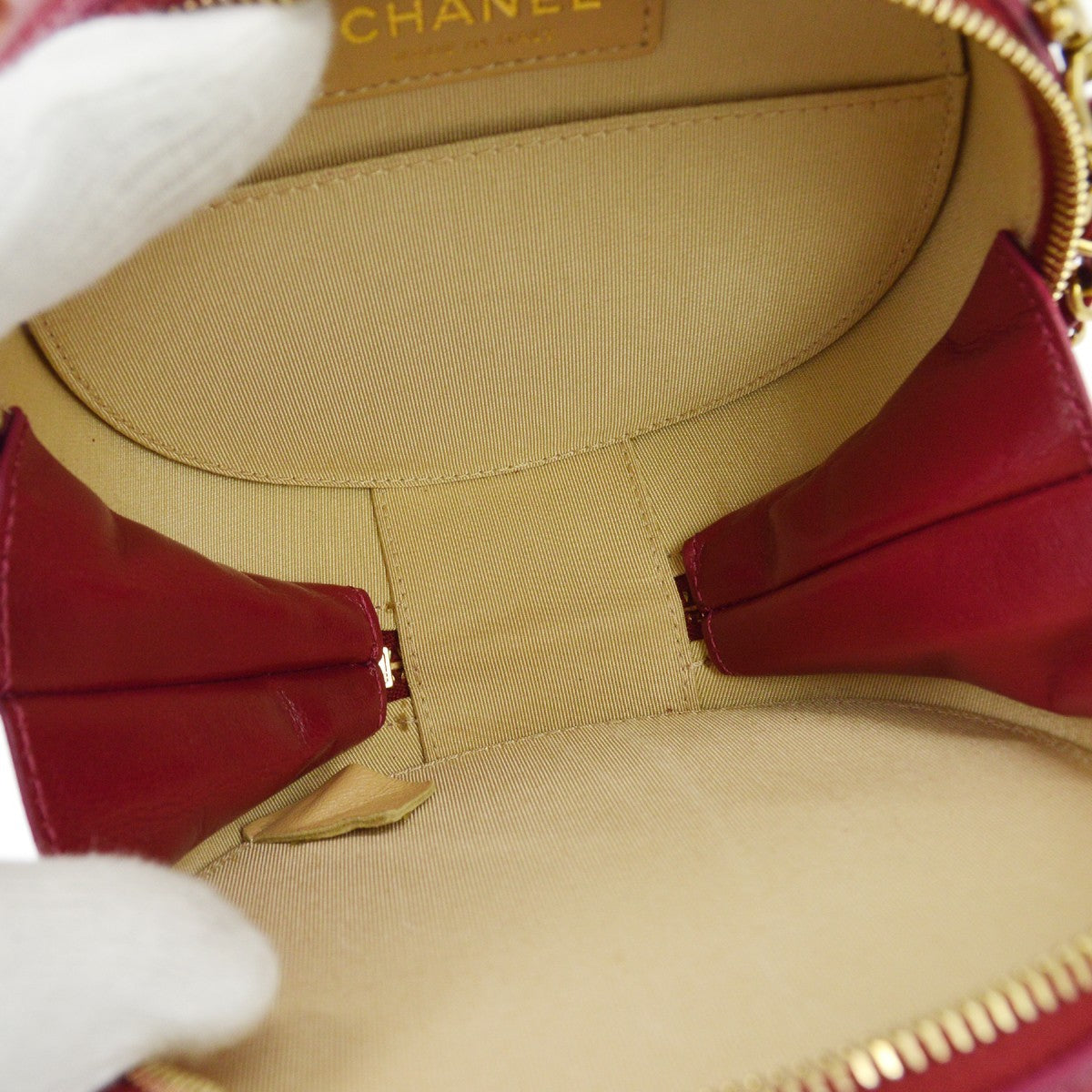Chanel Round As Earth Glazed Calfskin Red Leather Shoulder Bag Bag (Pre-Owned)