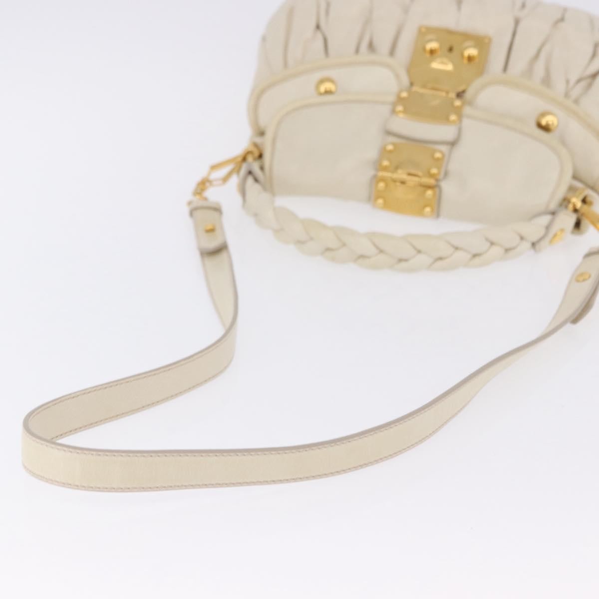 Miu Miu Coffer Hobo Matelasse Leather Beige Leather Handbag (Pre-Owned)