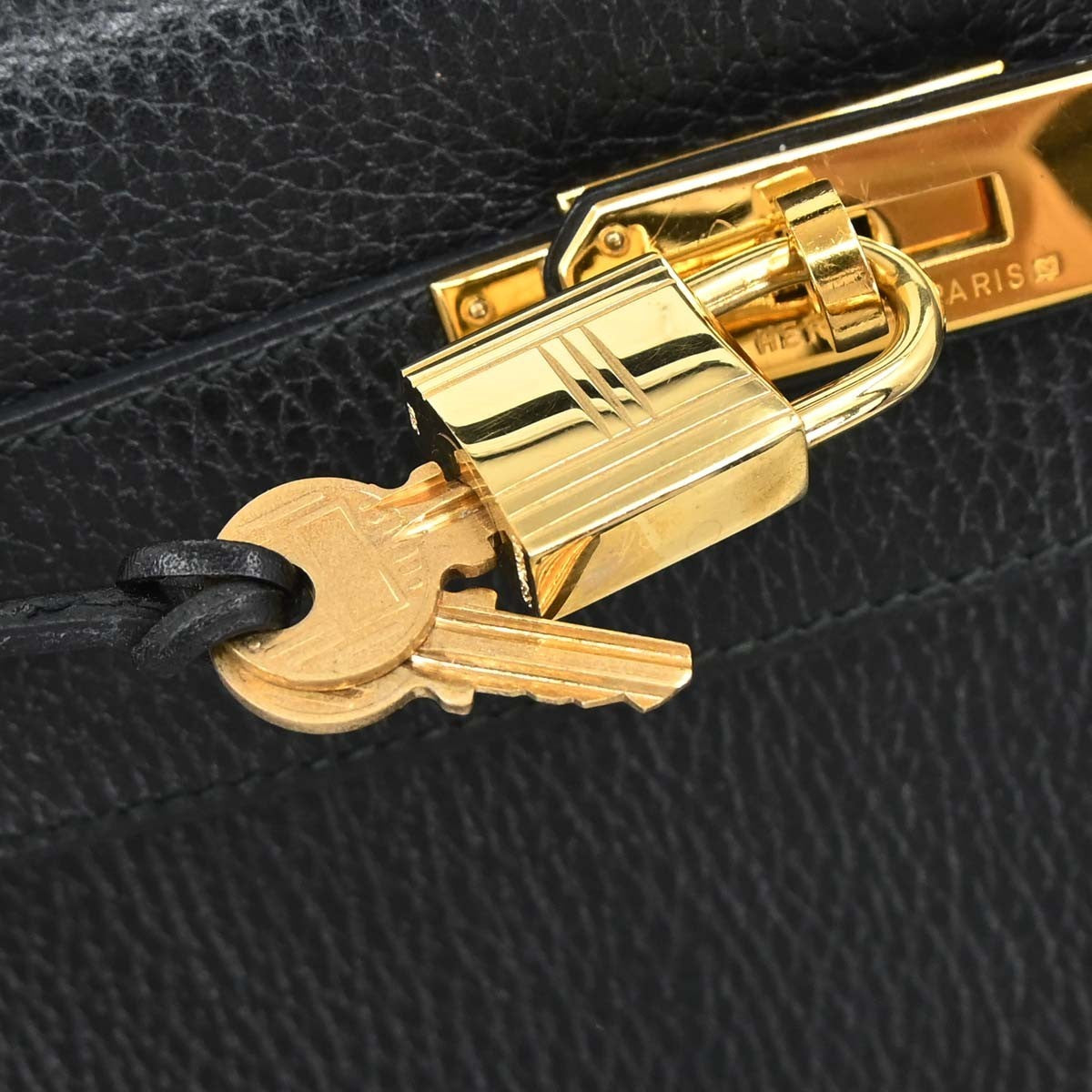 Hermes Kelly Black Ardennes With Gold Hardware Black Leather Handbag (Pre-Owned)