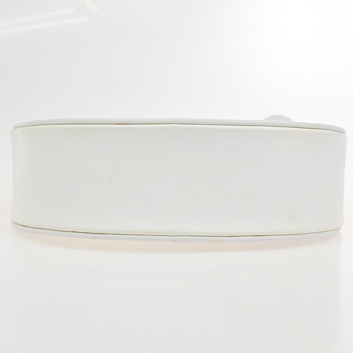 Saint Laurent Vintage Shoulder Bag Leather White Leather Shoulder Bag Bag (Pre-Owned)