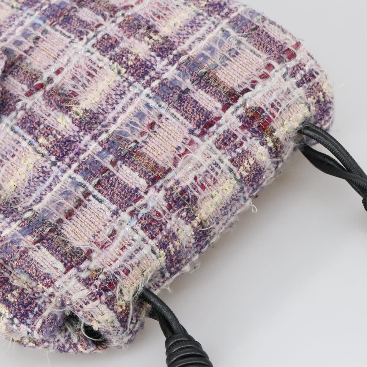 Chanel Camellia Messenger Tweed Purple Canvas Shoulder Bag Bag (Pre-Owned)
