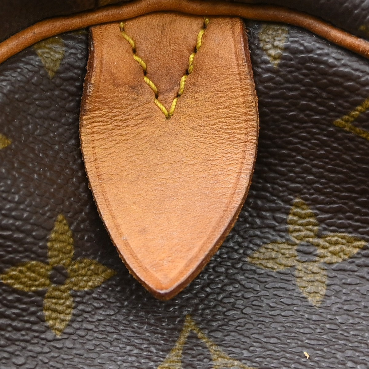 Louis Vuitton Keepall Monogram Canvas Brown Canvas Travel Bag Bag (Pre-Owned)