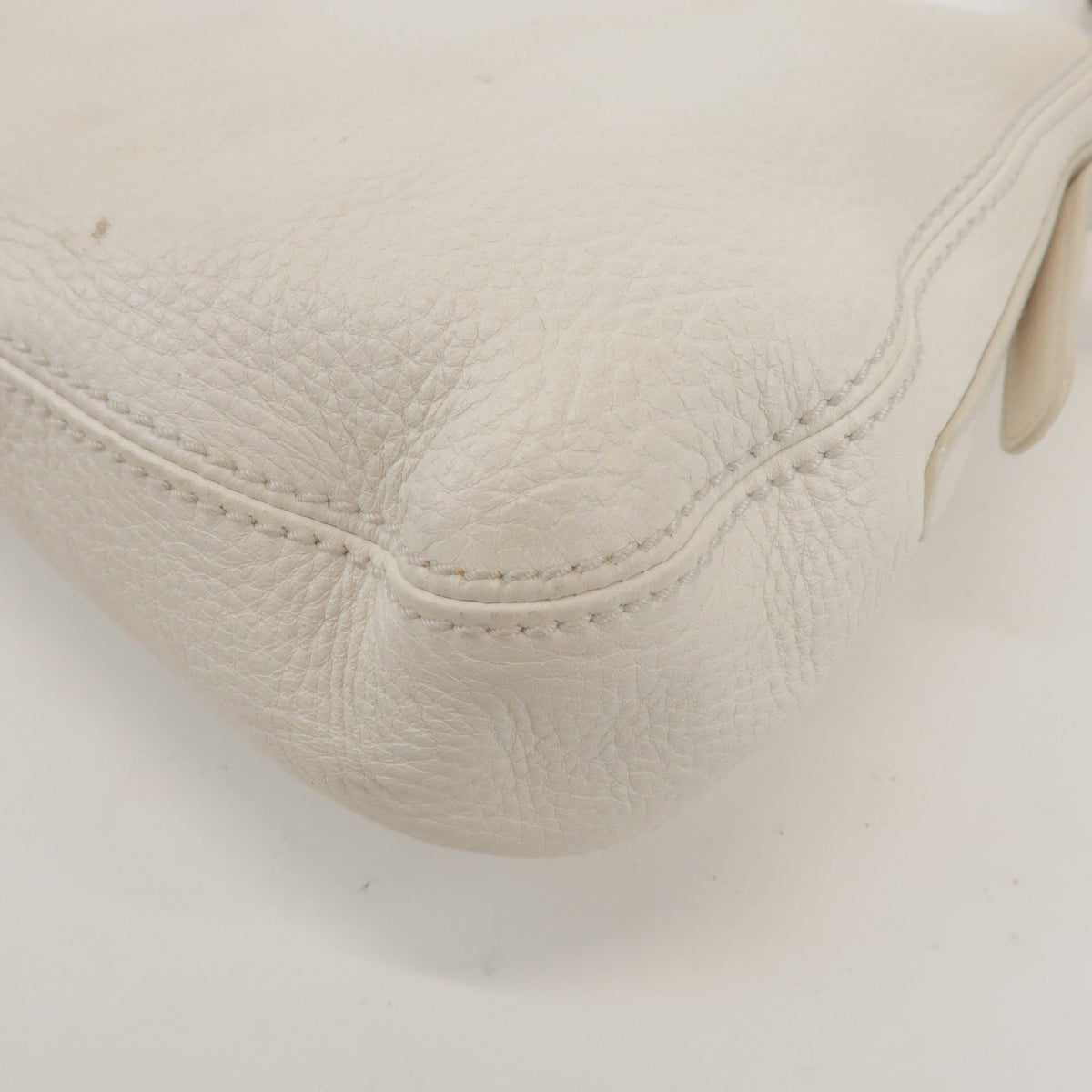 Bottega Veneta Shoulder Leather White Leather Shoulder Bag Bag (Pre-Owned)