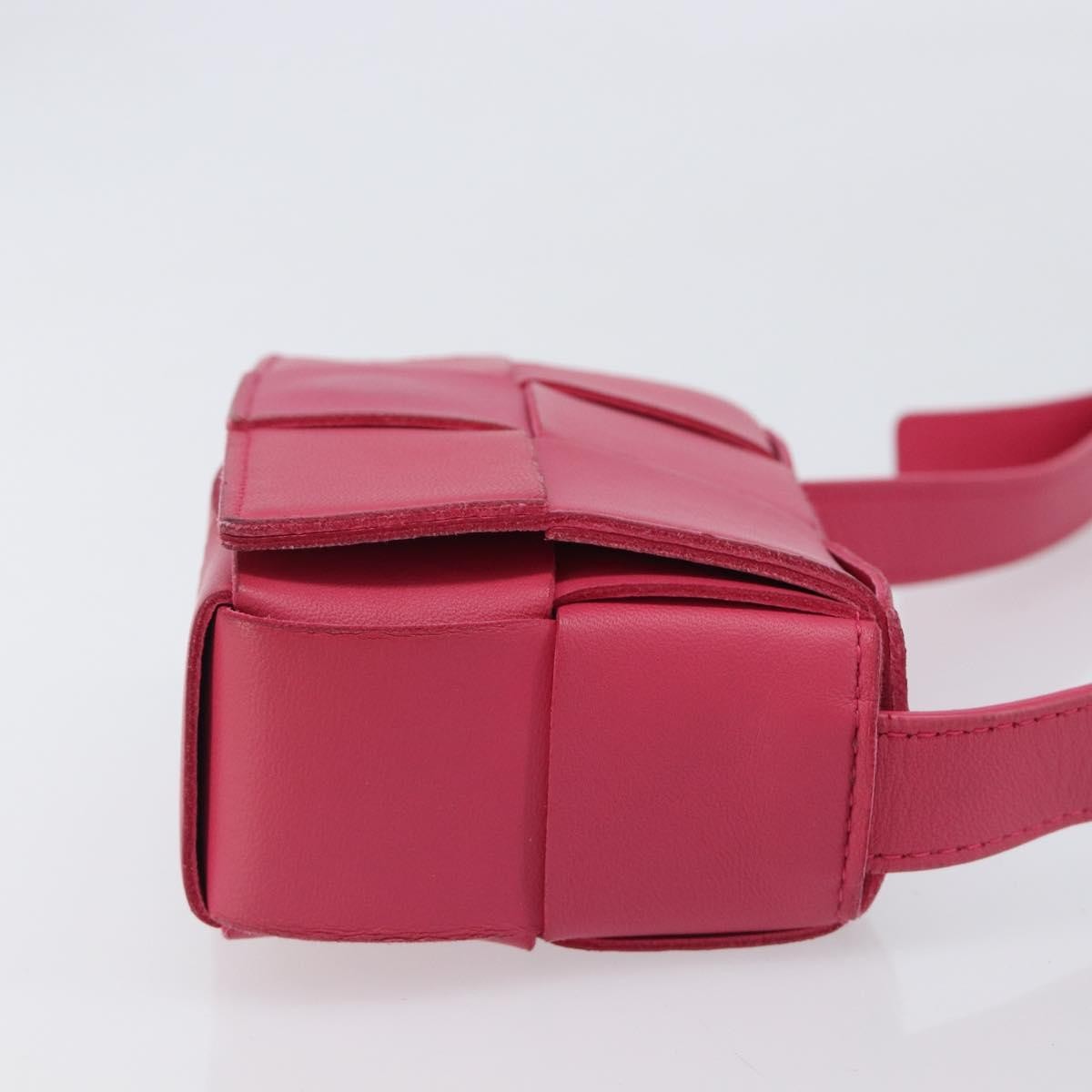 Bottega Veneta Cassette Maxi Intrecciato Leather Pink Leather Crossbody Bag Bag (Pre-Owned)