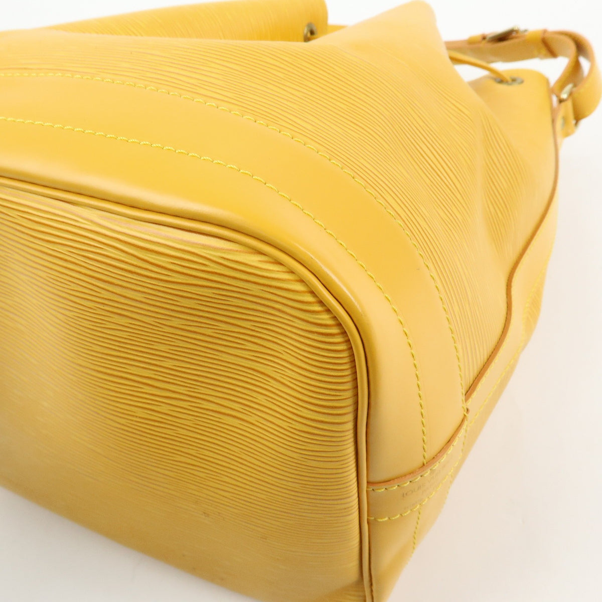 Louis Vuitton Noe Epi Leather Yellow Leather Shoulder Bag Bag (Pre-Owned)