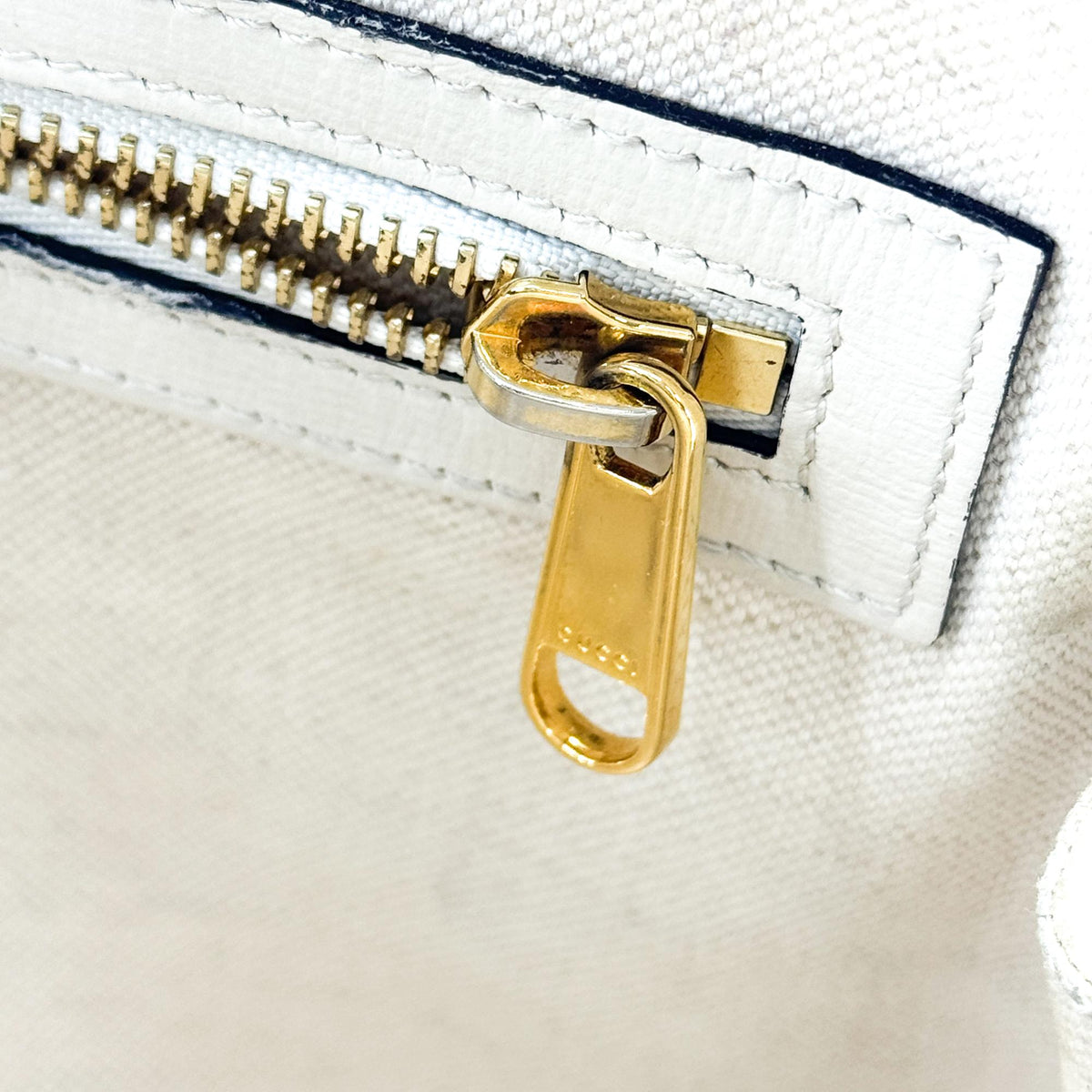 Gucci Horsebit 1955 Top Handle Gg Coated Canvas With Leather Beige Canvas Handbag (Pre-Owned)