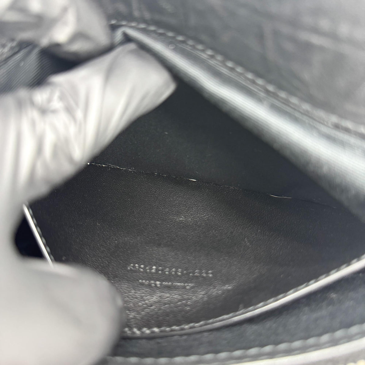 Saint Laurent West Hollywood Crocodile Embossed Leather Black Leather Shoulder Bag Bag (Pre-Owned)